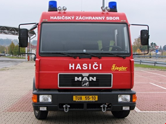 MAN L 2000 A 130 Feuerwehrwagen gebraucht kaufen (Auction Premium) | NetBid Industrie-Auktionen